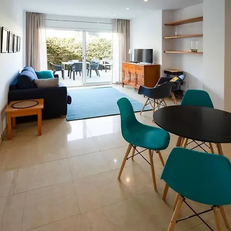 Ferranelles Mit Grosser Terrasse By Interhome * أولاستارتيت