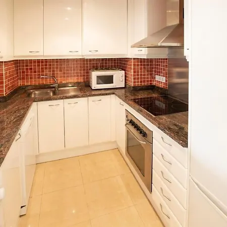Ferranelles Mit Grosser Terrasse By Interhome * أولاستارتيت
