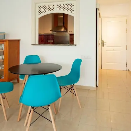 Ferranelles Mit Grosser Terrasse By Interhome * أولاستارتيت